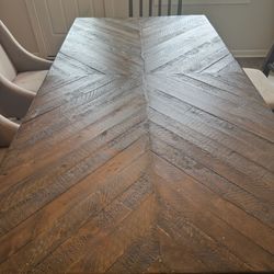 Pick Up From Lebanon 37087..Dining Table & 6 Chairs