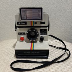 Polaroid One Step Land Camera With Q- Light Flash