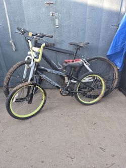 Bicicletas  $30 dolares por las 2