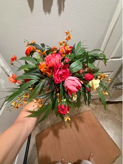 Tropical floral centerpiece
