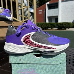 Ds Nike Zoom Freak 4 Nrg Size 9.5
