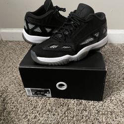 Air Jordan Retro 11 Low Mens 