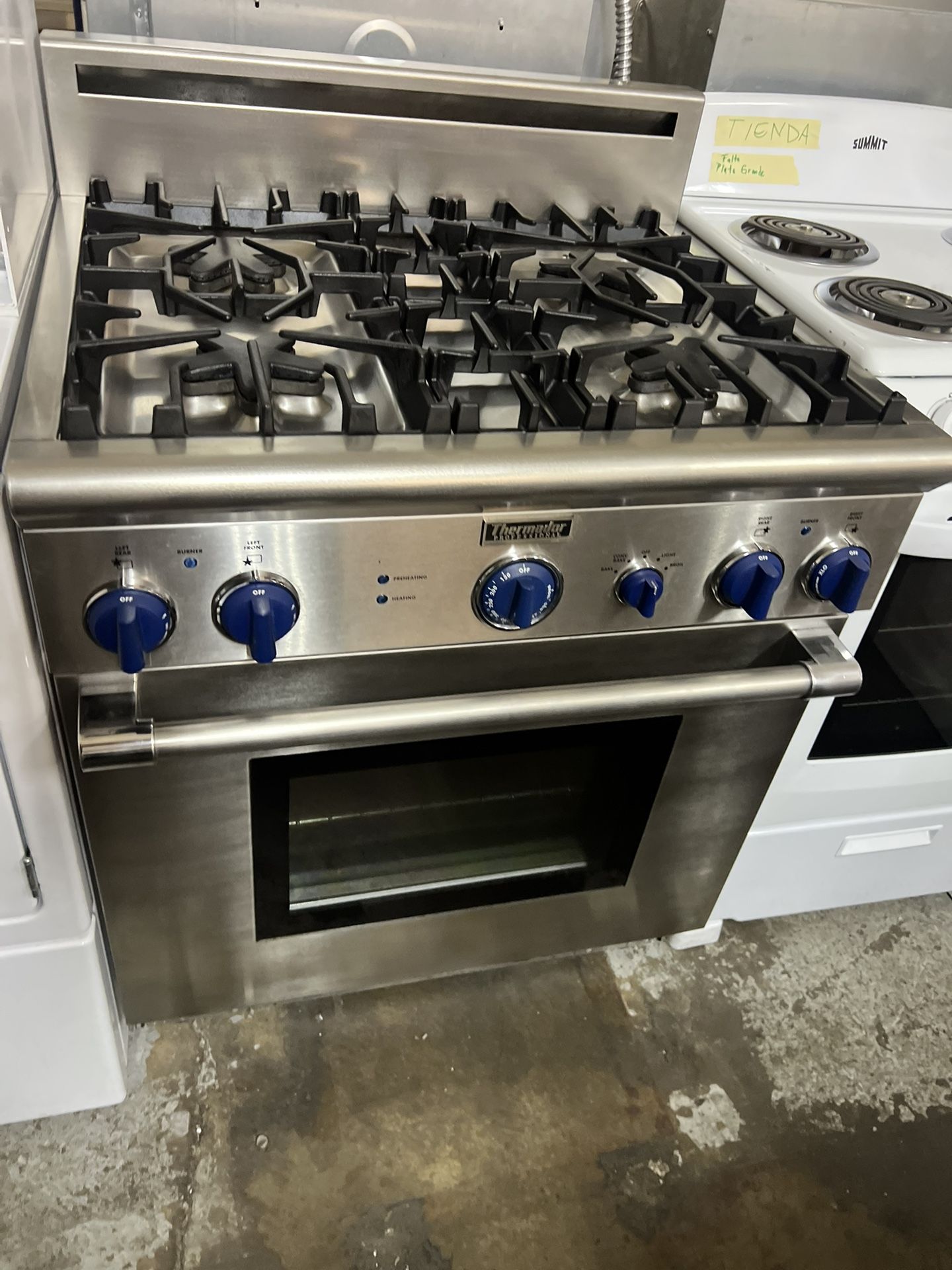Thermador 30” Gas Range