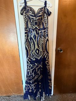 BRAND NEW PROM/FORMAL DRESS WITH TAGS 🏷️