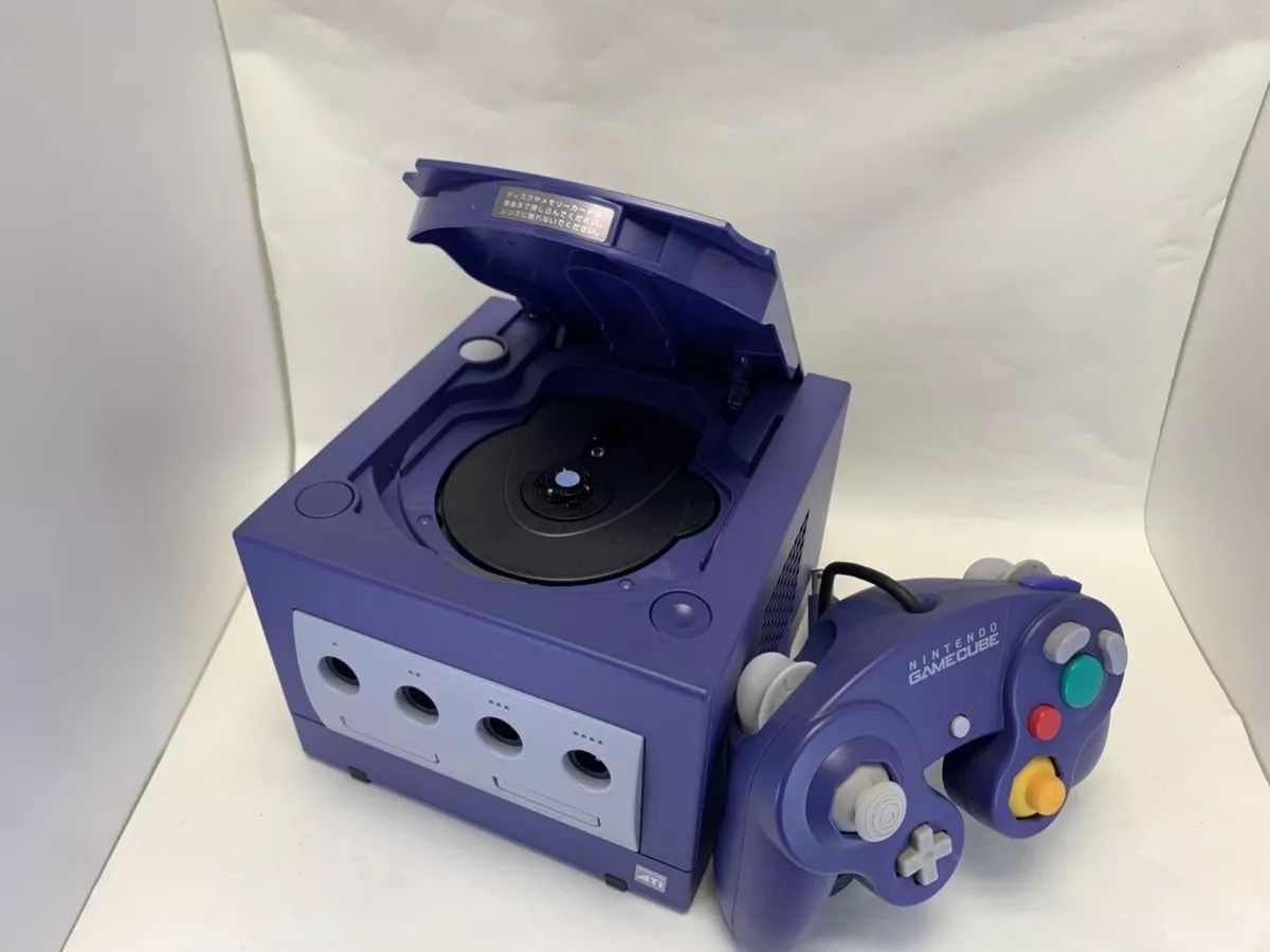 Gamecube With Over A Hundred Games