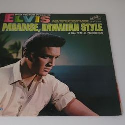 Elvis Presley Paradise, Hawaiian