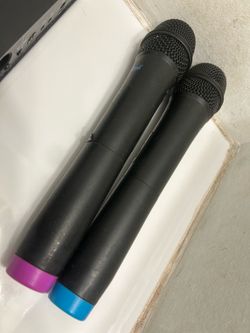 2 Wireless microphones with 3 XLR cables