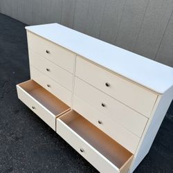 Wide Eight Drawer Dresser White New!