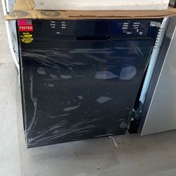 Season Dishwasher In Color Black 
