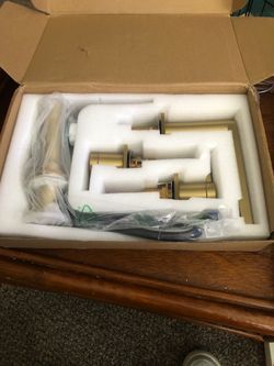 2-handle bathroom faucet