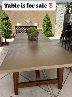 Large wood table w/leaf