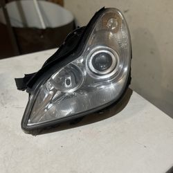 Headlight Mercedes CLS (contact info removed)-2013 Used 