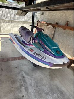 Yamaha WaveRunner 1100