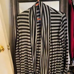 Cardigan Size Small But More Like A Medium