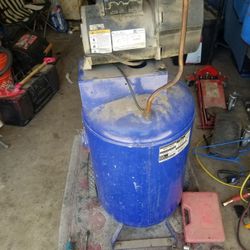 Good  Motor and Tank Good for Barbecue pit 