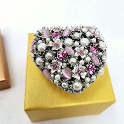 Heart Shaped Pink Trinekt Box Keepsake Pearls 