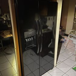 Gas Stove and refrigerator With Ice Maker And Water Flow