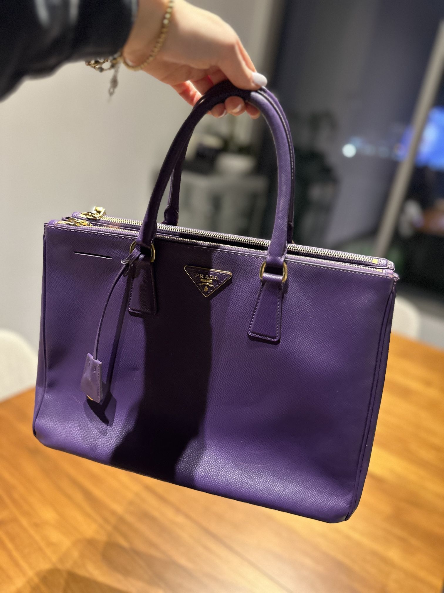 Prada bag! Authentic Comes with papers!