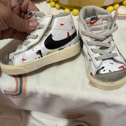 Toddler Nike $20