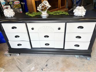 Wood dresser