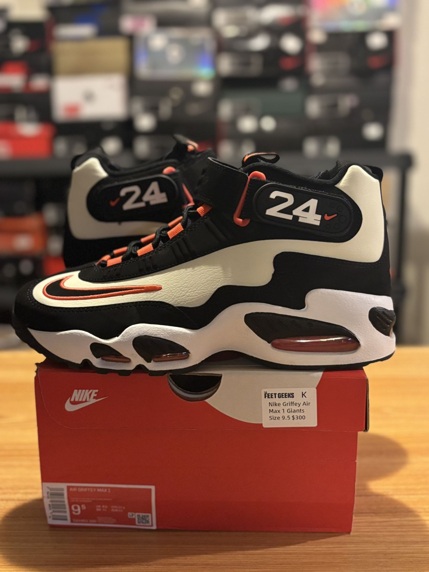 Nike Griffey Giants Size 9.5$230