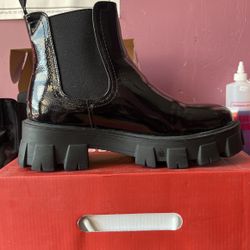 Black Boots