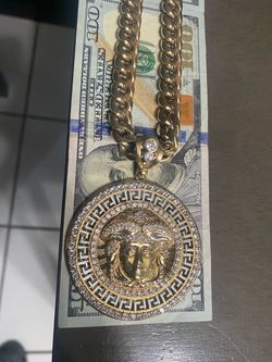 10k Cuban chain 10k Versace charm