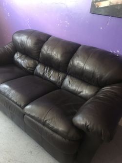 Black leather couch pullout bed can deliver
