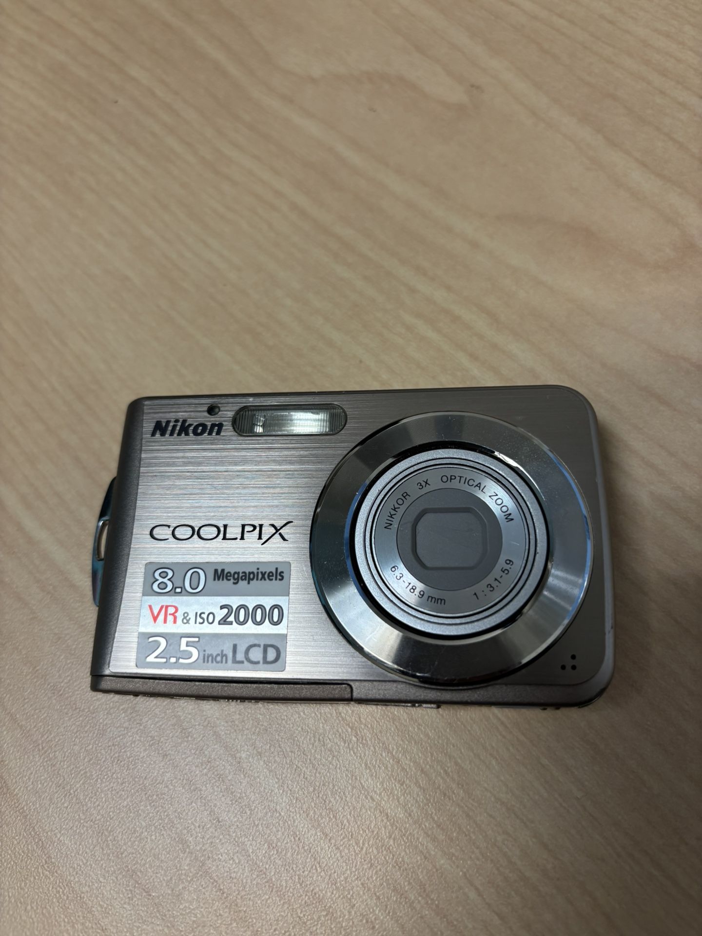 Nikon Coolpix S210