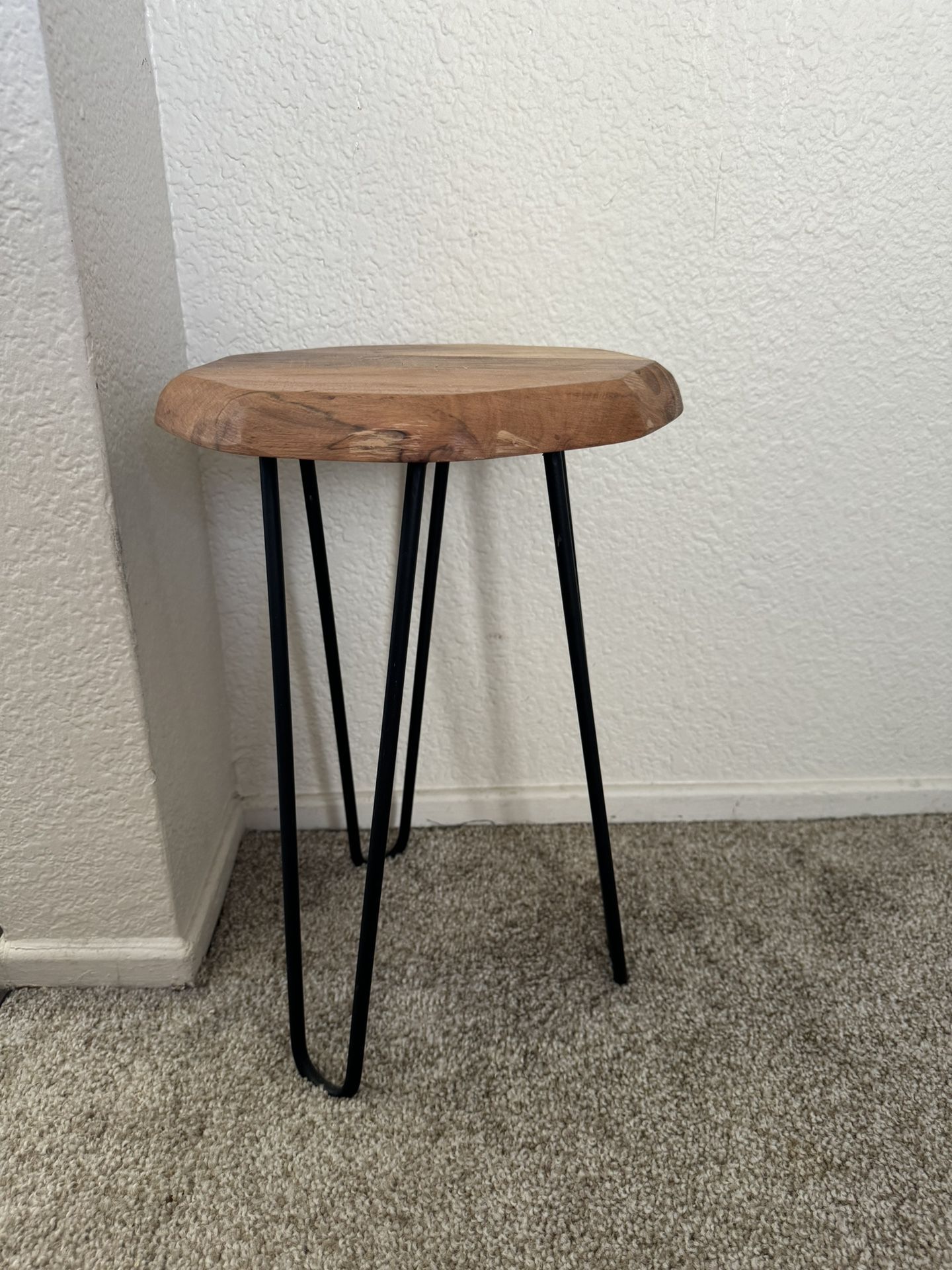 Small stool 