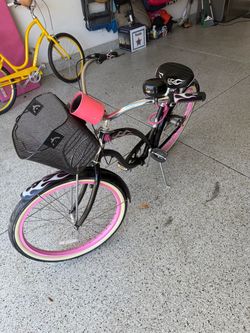 Electra Betty beach cruiser