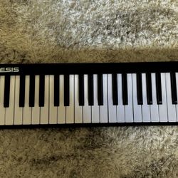 Alesis V49