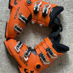 Tecnica JTR4 Junior Ski Boots 