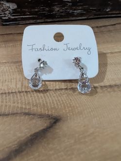 Dangling silver earrings