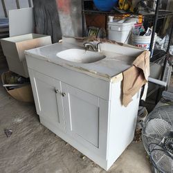 Vanity With Top 