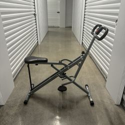 Squat Assist Machine 