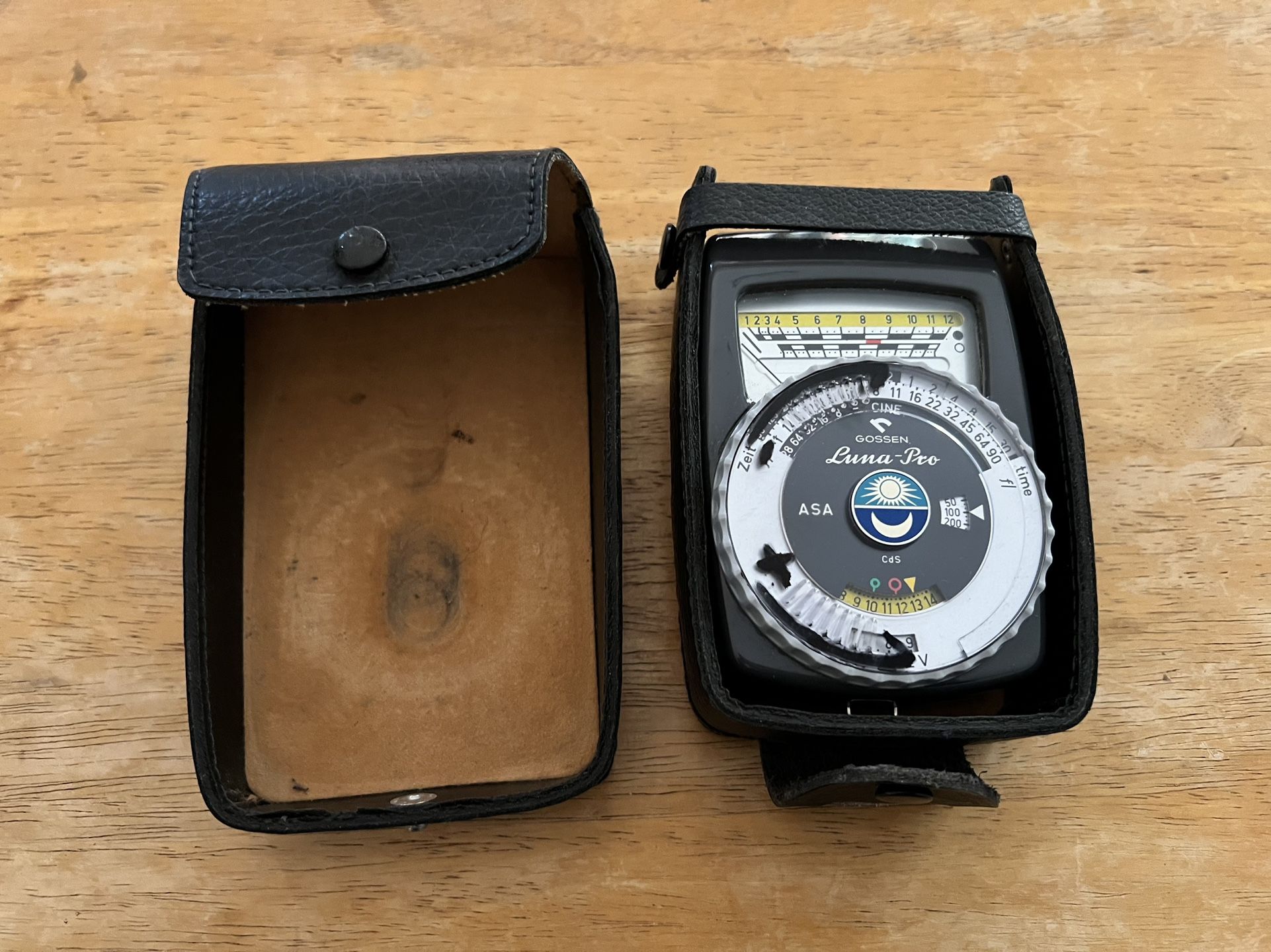 Vintage Gossen Luna Pro Light Meter