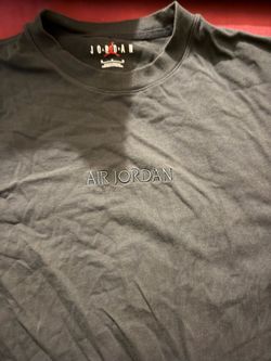 Jordan shirts use youth