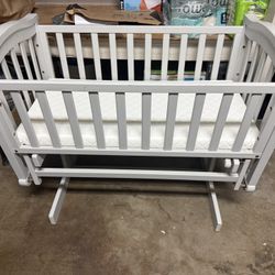 Rocking Baby Bassinet 