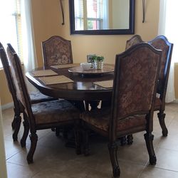 Dining table and 6 chairs
