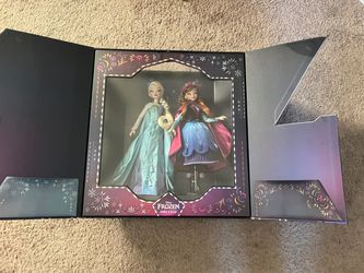 Anna & Elsa Collector Doll Set