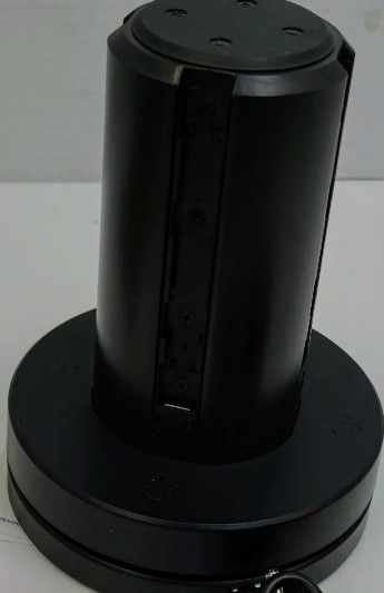 Insignia Charge Station for Nintendo Switch Joy-Cons and Pro Controllers (NS-GNSJCCS18) In Like New Condition