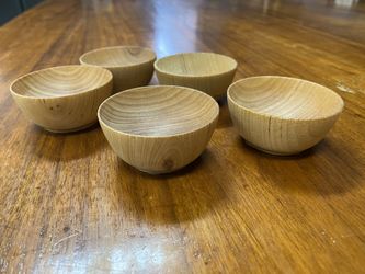 Set of 5 small Wood Bowls