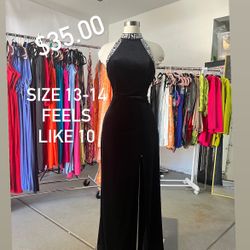 Dress Formal - Size 13-14 Feels Like 10