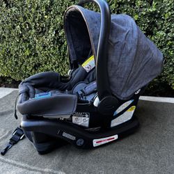 Graco Infant Car seat 