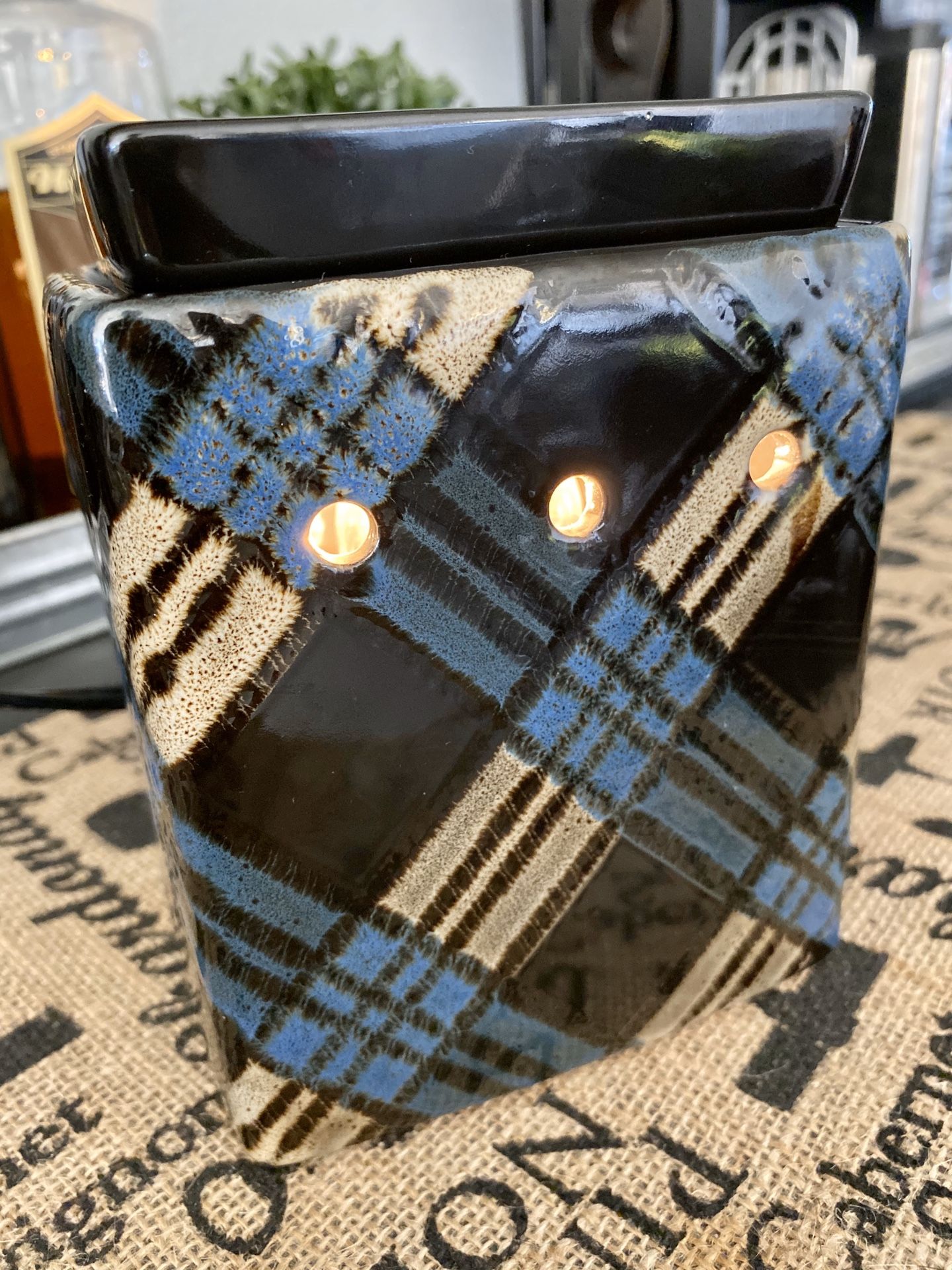 Scentsy Tartan Warmer