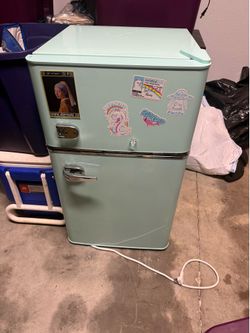 Insignia Vintage Mint Green Mini Fridge