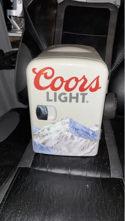 Portable 6 Can Mini Fridge