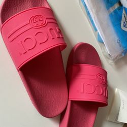 Gucci slides Sz 9 New
