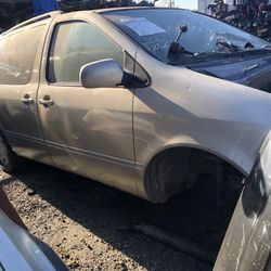 Right Doors - 2003 Sienna Toyota